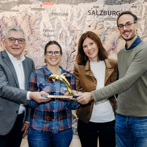 Goldener_Delfin_c_Eva Mitteregger